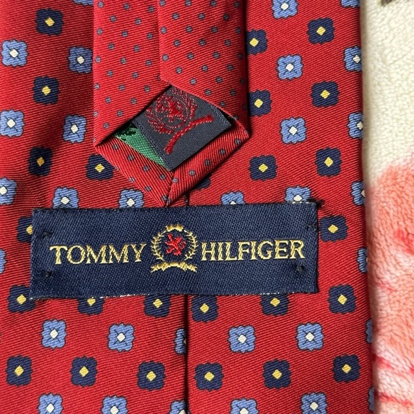 Tommy Hilfiger Red Tie with Blue Squares - Picture 2 of 3